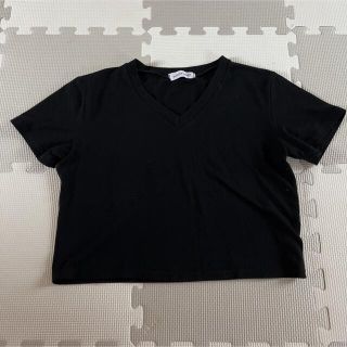 ☆SHEIN☆ トップス  ショート丈　M レディース　Tシャツ　Ｖネック(Tシャツ(半袖/袖なし))