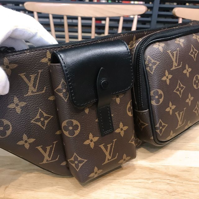 LOUIS VUITTON(ルイヴィトン)のこうすけ様の ルイヴィトン モノグラムマカサー クリストファーバムバッグ メンズ メンズのバッグ(ボディーバッグ)の商品写真