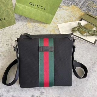 グッチ ショルダーバッグ メンズ の通販 1 000点以上 Gucciのメンズを買うならラクマ