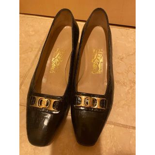 サルヴァトーレフェラガモ(Salvatore Ferragamo)のSalvatore Ferragamo パンプス クロコ柄7Dブラック  (ハイヒール/パンプス)