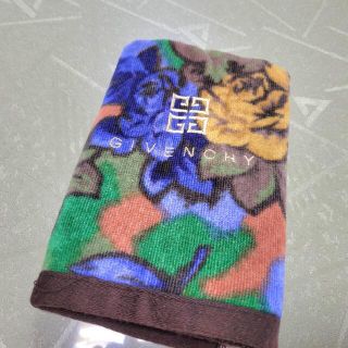 ジバンシィ(GIVENCHY)のジバンシー  ジバンシイ  コスメ タオル　ハンド　フェイス　バッグ　洋服(タオル/バス用品)