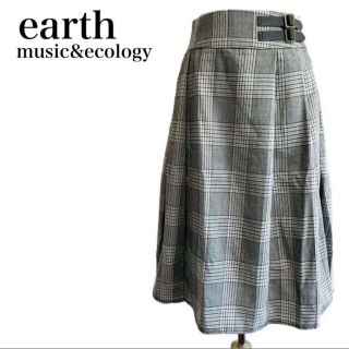 アースミュージックアンドエコロジー(earth music & ecology)のearth アース　フレアスカート　ひざ丈　プリーツ　ギンガムチェック　M(ひざ丈スカート)