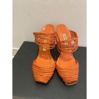 マノロブラニク(MANOLO BLAHNIK)のマノロブラニク　オレンジ 22.5㎝(ハイヒール/パンプス)