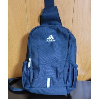 アディダス(adidas)の☆アディダス　ボディーバッグ☆(ボディーバッグ)