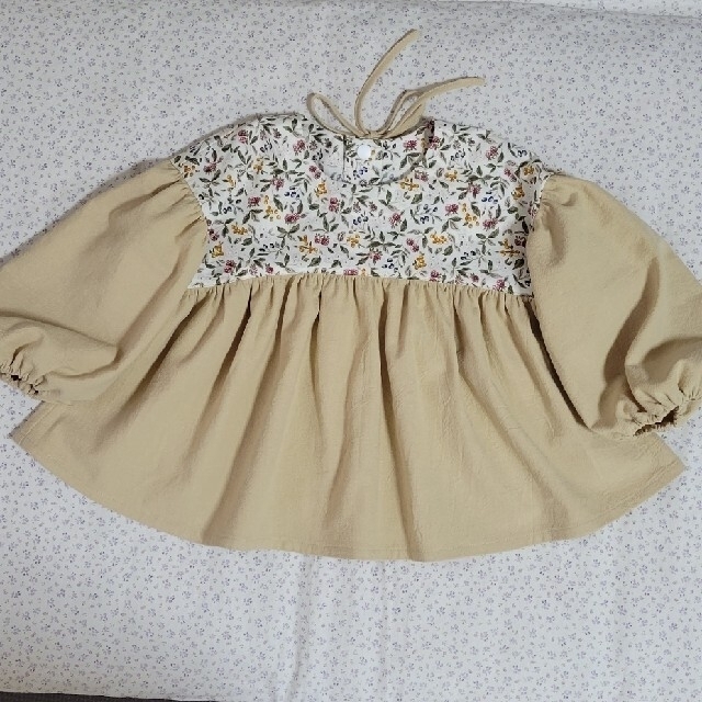 ぽわん袖ブラウス⭐90size キッズ/ベビー/マタニティのキッズ服女の子用(90cm~)(ブラウス)の商品写真