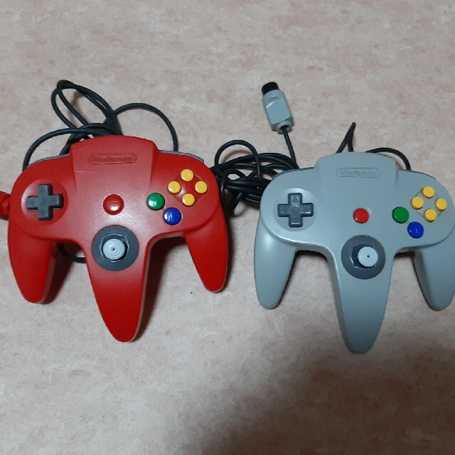 NINTENDO 64 拡張パック2つ、豪華ゲームソフト付きu3000すぐ遊べる