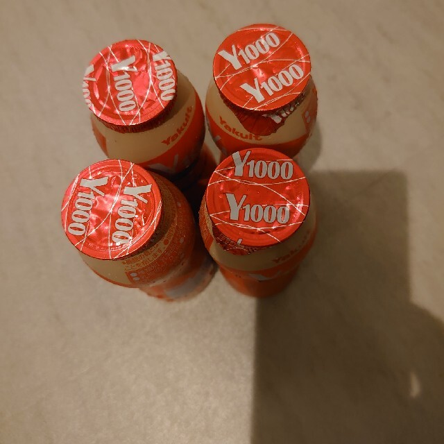 Yakult(ヤクルト)のヤクルト1000 食品/飲料/酒の飲料(ソフトドリンク)の商品写真