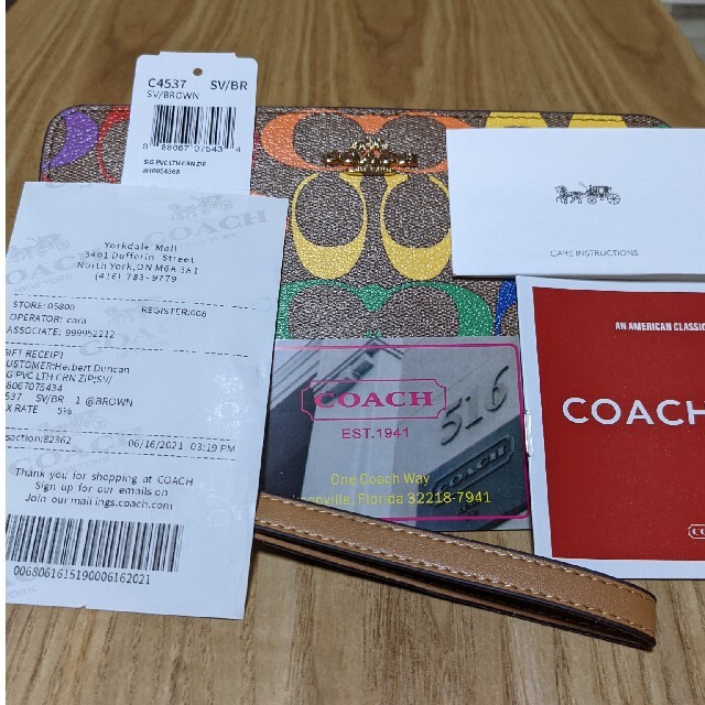 COACH(コーチ)のCOACH  長財布　カラフルシグネチャー レディースのファッション小物(財布)の商品写真