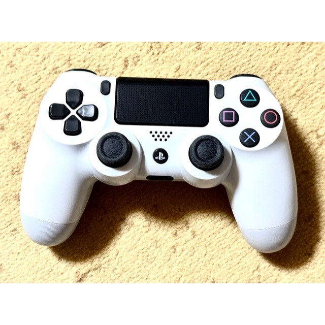 PlayStation4(プレイステーション4)のSONY　PS4 コントローラー DUALSHOCK 4 エンタメ/ホビーのゲームソフト/ゲーム機本体(家庭用ゲーム機本体)の商品写真