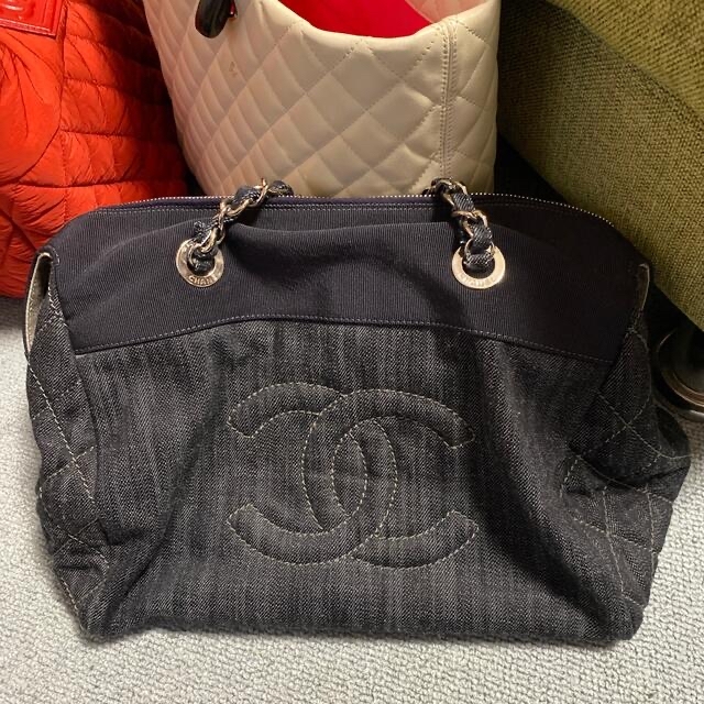 CHANEL(シャネル)のトートバッグ デニム 最終値下げ！ レディースのバッグ(トートバッグ)の商品写真