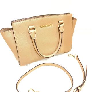 MICHAEL KORS(ベージュ系)のフリマアイテム一覧 MICHAEL KORS(ベージュ系)のフリマアイテム一覧