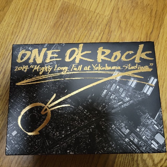 ONE OK ROCK(ワンオクロック)のONE　OK　ROCK　2014“Mighty　Long　Fall　at　Yok エンタメ/ホビーのDVD/ブルーレイ(ミュージック)の商品写真