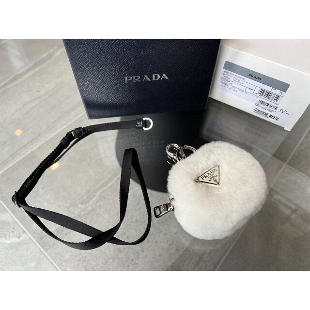 ■新品■未使用■ PRADA プラダ ファー メイクポーチ マルチケース 小物入れ レディース ホワイト系 AN9978