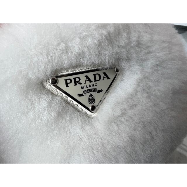 専用！PRADA プラダ ファー ミニポーチ 新品未使用