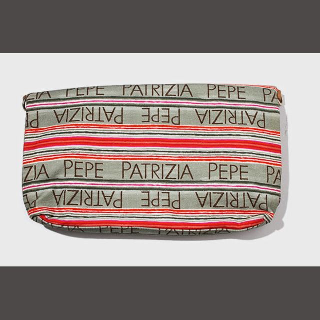 PATRIZIA PEPE(パトリツィアペペ)のパトリツィアペペ ロゴ コサージュ付き 2WAY クラッチ ショルダー バッグ レディースのバッグ(ショルダーバッグ)の商品写真