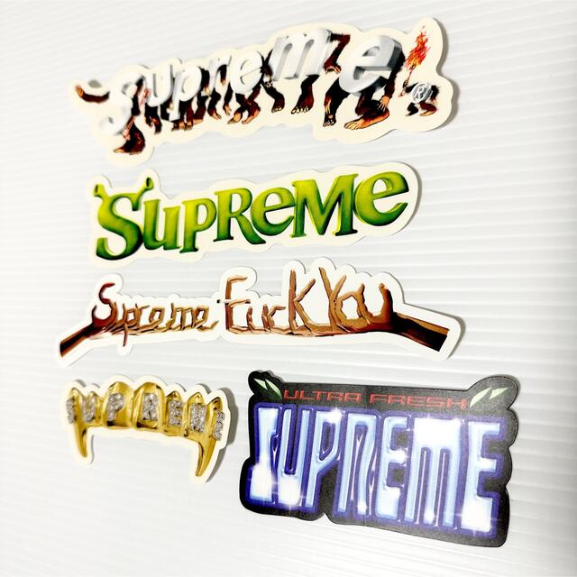 Supreme - 未使用品! SUPREME シュプリーム ステッカー シール Supreme - 未使用品! SUPREME シュプリーム ステッカー シール