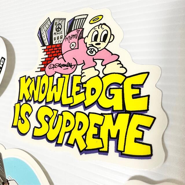 Supreme - 未使用品! SUPREME シュプリーム ステッカー シール Supreme - 未使用品! SUPREME シュプリーム ステッカー シール