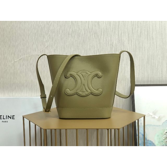 CELINE★セリーヌ★キュイルトリオンフ★BAG★バッグ