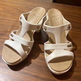 クロックス(crocs)のクロックス   サンダル　サイプラス Ⅴ （W7 公式23cm） 23.5cm(サンダル)