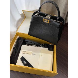 フェンディ(FENDI)のFENDI  フェンディ  ピーカブー ミニ  セレリア  ブラック  美品(ハンドバッグ)