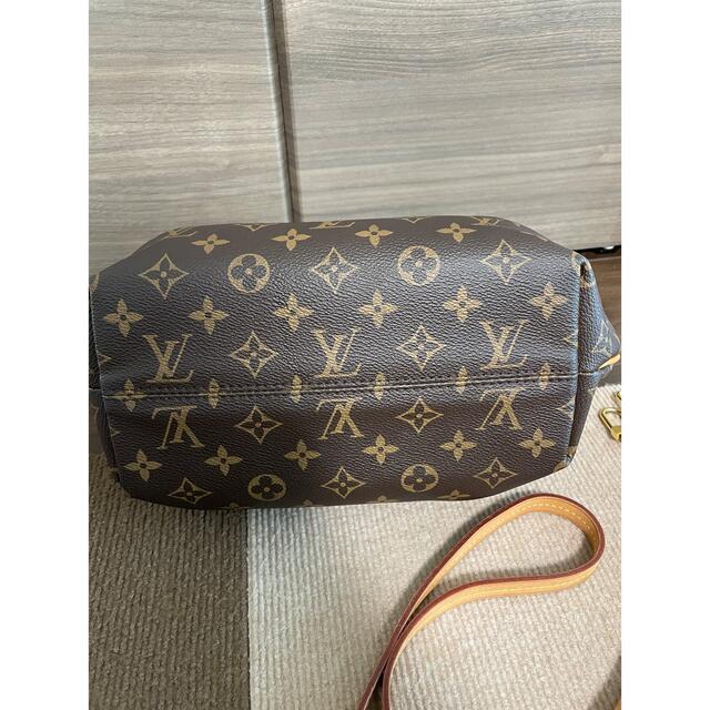 LOUIS VUITTON(ルイヴィトン)のルイヴィトン テュレン　ショルダーバッグ レディースのバッグ(ショルダーバッグ)の商品写真