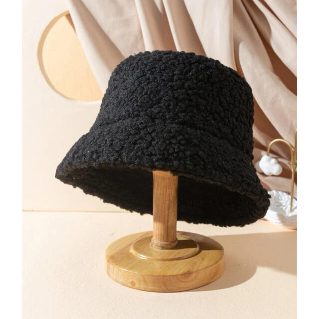 ZARA(ザラ)のバケットハット　バケハ　モコモコ　AW レディースの帽子(ハット)の商品写真