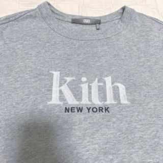 KITH 刺繍ロゴTシャツ　ライトグレー(Tシャツ/カットソー(半袖/袖なし))