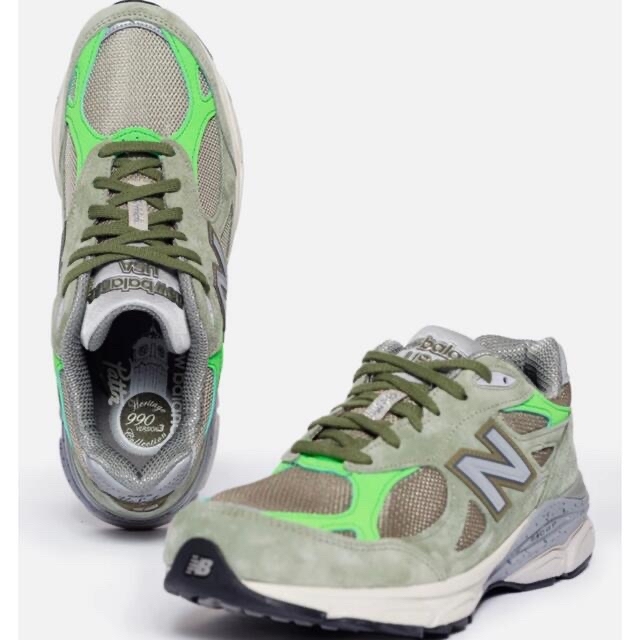 New Balance(ニューバランス)のPatta × New Balance 990v3 27.5㎝　新品未使用品 メンズの靴/シューズ(スニーカー)の商品写真