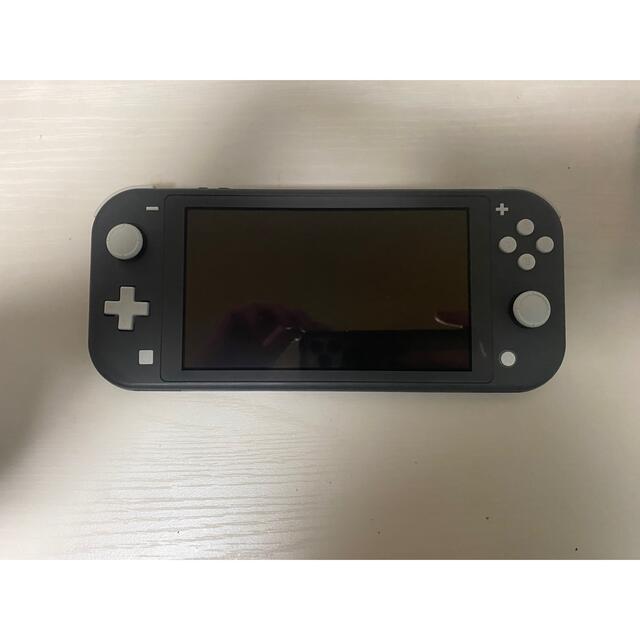 Nintendo Switch(ニンテンドースイッチ)の任天堂Switch Lite グレー エンタメ/ホビーのゲームソフト/ゲーム機本体(携帯用ゲーム機本体)の商品写真