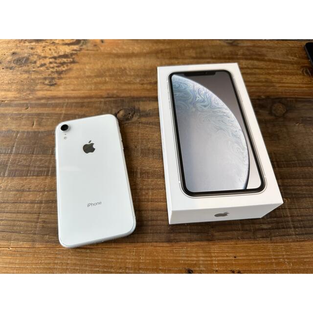 iPhone - iPhone XR White 128GB SoftBankの通販 by ACE's shop|アイ
