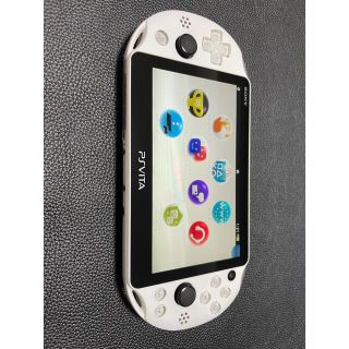 プレイステーションヴィータ(PlayStation Vita)のPS VITA pch-2000(携帯用ゲーム機本体)