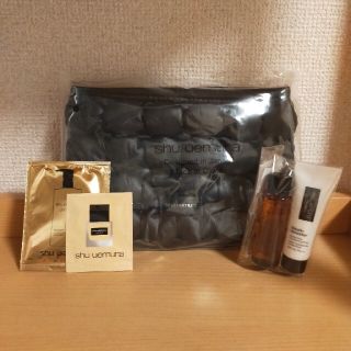 シュウウエムラ(shu uemura)のシューウエムラ　ポーチ＆下地＆クレンジング＆ファンデ　サンプルセット(化粧下地)