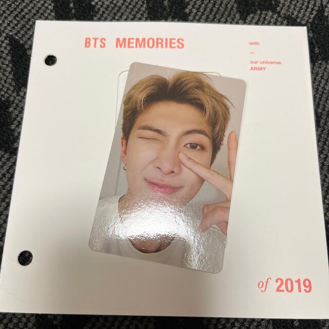 防弾少年団(BTS)(ボウダンショウネンダン)のBTS memories 2019 Blu-ray トレカ ナムジュン RM エンタメ/ホビーのCD(K-POP/アジア)の商品写真