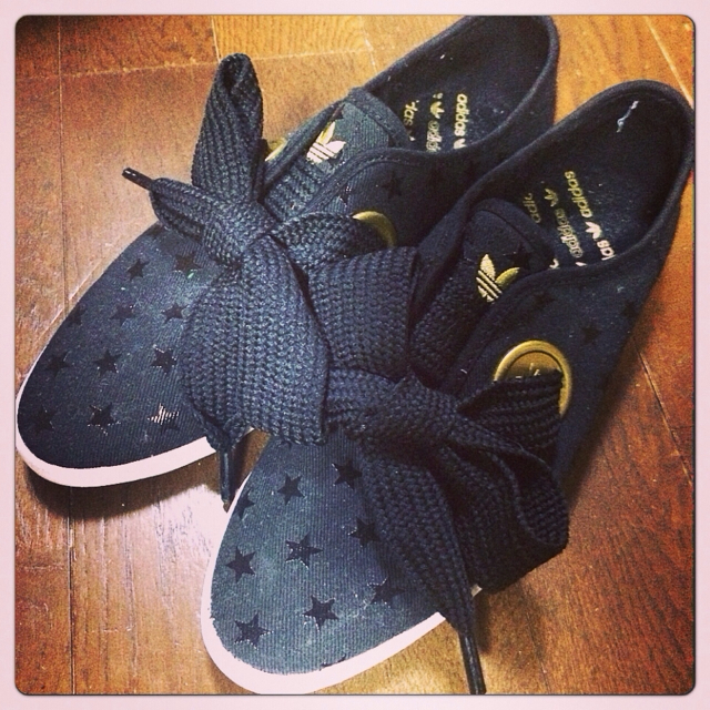 adidas - adidas星柄スニーカー