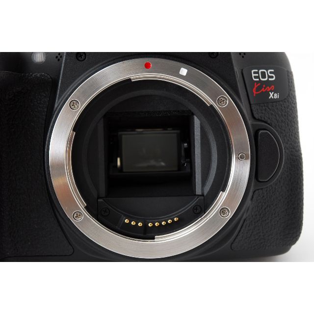 Canon EOS Kiss x8i ダブルズームキット《ショット数3318回》