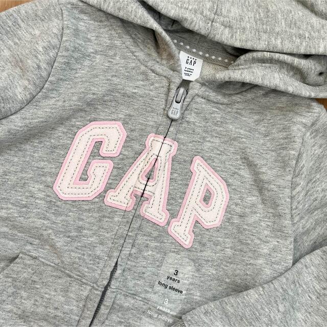 babyGAP 新品 baby gap ロゴ スウェット パーカー 100 105 女の子の通販 by 週1発送☆急ぎの方購入前にコメント下さい｜ ベビーギャップならラクマ