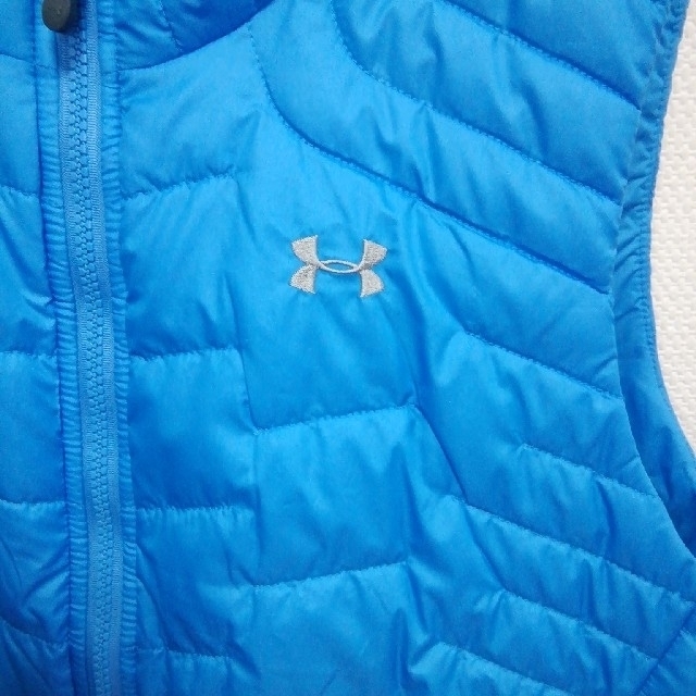 UNDER ARMOUR(アンダーアーマー)の新品訳あり★UNDER ARMOUR★ウィメンズキルティングベストXL レディースのトップス(ベスト/ジレ)の商品写真