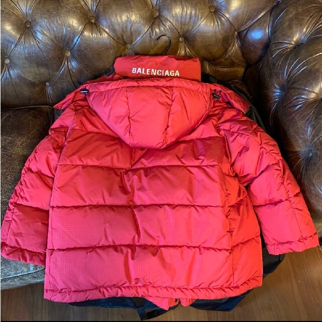 BALENCIAGA バレンシアガ Puffer jacket  レッド 36