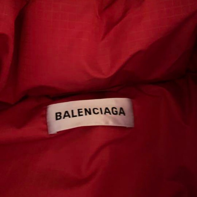 BALENCIAGA バレンシアガ Puffer jacket  レッド 36