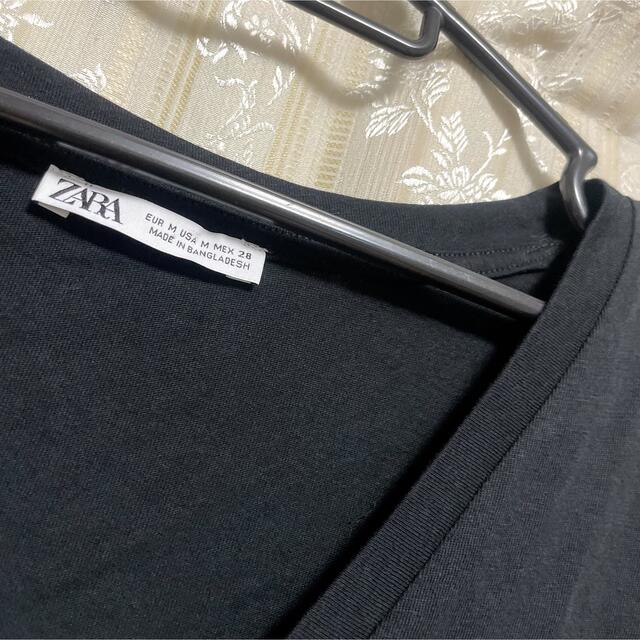 ZARA(ザラ)のZARA 黒　ＶネックTシャツ メンズのトップス(Tシャツ/カットソー(半袖/袖なし))の商品写真