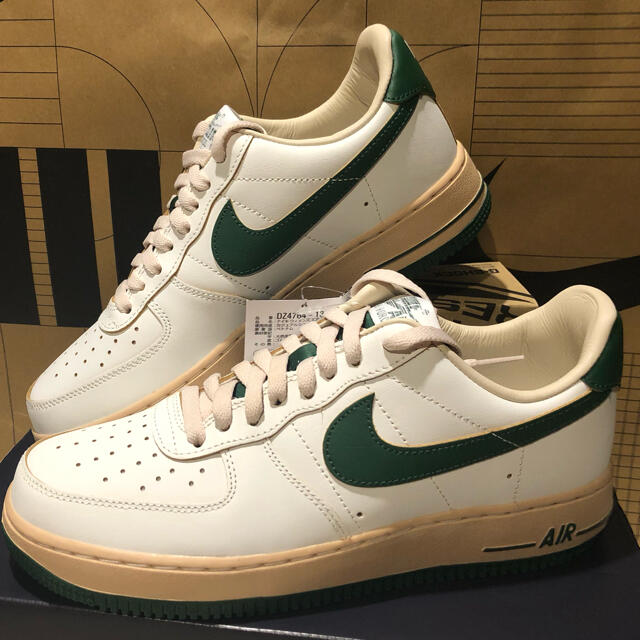 NIKE(ナイキ)のナイキ　エアホース1 07LV8 レディースの靴/シューズ(スニーカー)の商品写真