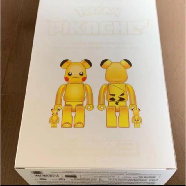 BE@RBRICK(ベアブリック)のBE@RBRICK ピカチュウ GOLD CHROME 400% 100% ハンドメイドのおもちゃ(フィギュア)の商品写真