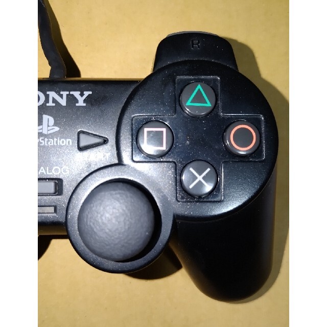 PlayStation2(プレイステーション2)のPS2 プレステ2　SONY　コントローラー　純正　ブラック　分解清掃動 エンタメ/ホビーのゲームソフト/ゲーム機本体(その他)の商品写真