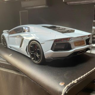 未展示品 MRコレクション1/18 ランボルギーニ アヴェンタドールLP700
