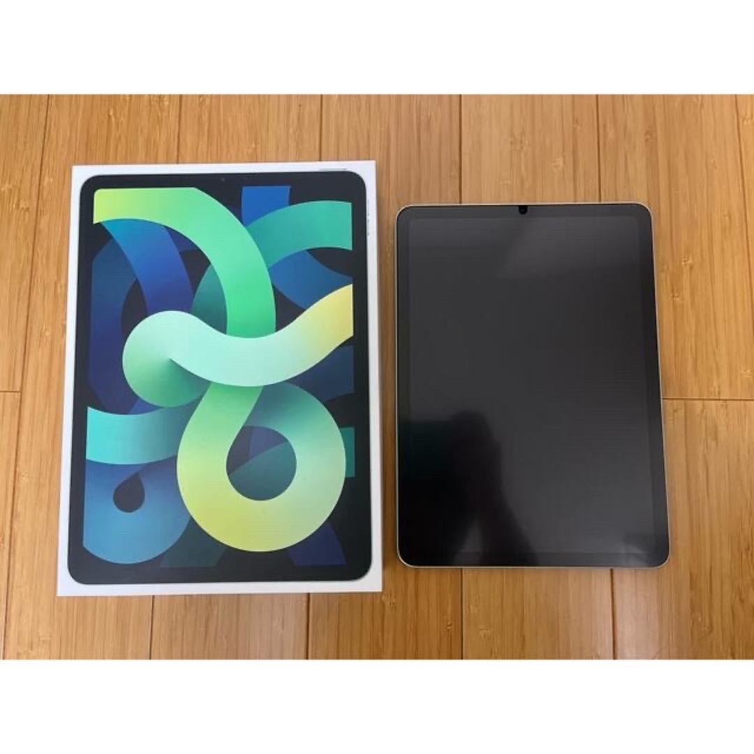 スマホ/家電/カメラApple  iPad Air4 256GB ★カバーとスタンド付