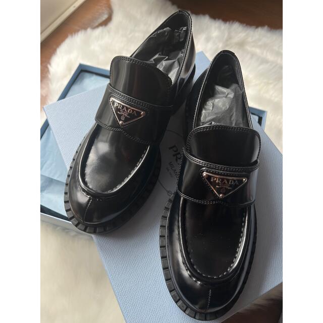 PRADA - 新品 プラダ チョコレート ブラッシュドレザー ローファー