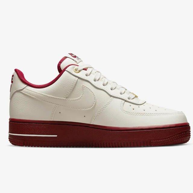 NIKE(ナイキ)のNIKE ナイキ AIR FORCE1 エアフォース1 40周年　23.5 限定 レディースの靴/シューズ(スニーカー)の商品写真