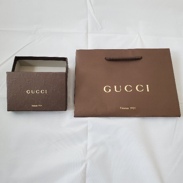 Gucci(グッチ)の【★超美品★】グッチ空箱&紙袋セット メンズのファッション小物(その他)の商品写真