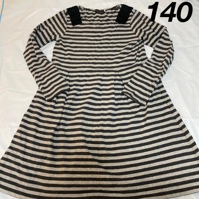 BeBe(ベベ)の【中古】BeBeワンピース　140 キッズ/ベビー/マタニティのキッズ服女の子用(90cm~)(ワンピース)の商品写真