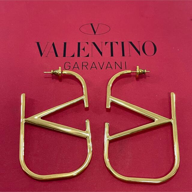 VALENTINO ヴァレンチノ Vロゴ シグネチャー ピアス ヴァレンティノ